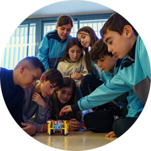Tot l’alumnat es beneficia de la capacitació digital