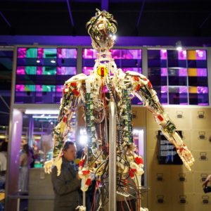 Alguns són referents mundials, d'altres ens agraden pels seus recursos en línia i també n'hi ha que els hem triat per la seva singularitat. Us presentem alguns dels museus dedicats a la ciència i a la tecnologia més innovadors del món.
