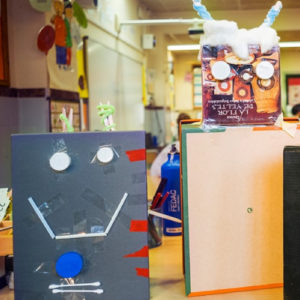 Fes un robot amb material reciclat